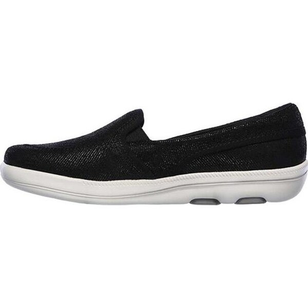skechers on the go bliss diva