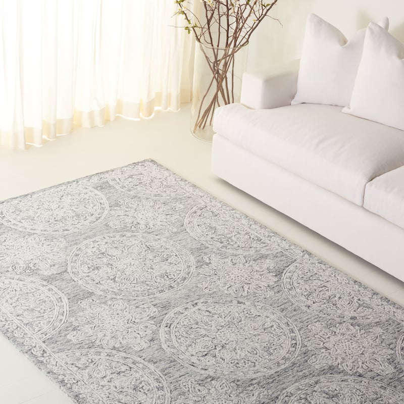 SAFAVIEH Handmade Lauren Ralph Lauren Liubomila Medallion Wool Rug - 7' Square - Grey/Ivory