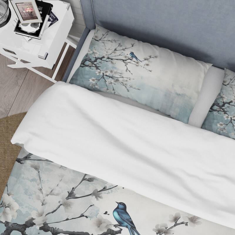 Designart "Asian Art Sumi Bird Serenity XII" Grey Global - Bedding Set With Shams