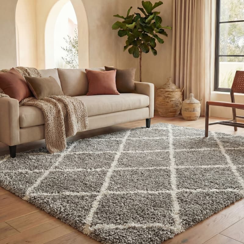 SAFAVIEH Hudson Shag Raili Diamond Trellis 2-inch Thick Rug