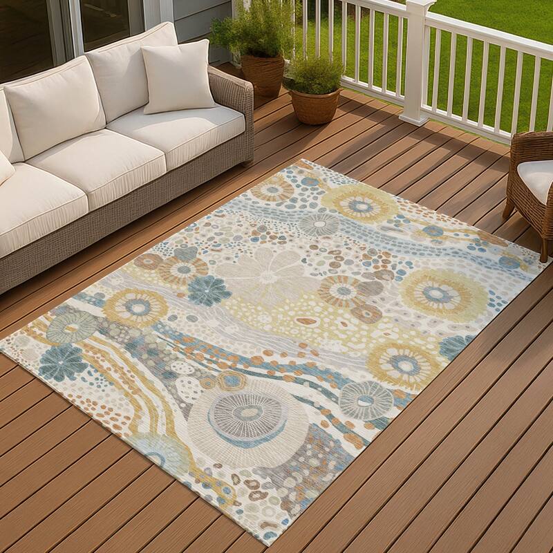 Machine Washable Indoor/ Outdoor Whimsy Floral Chantille Rug