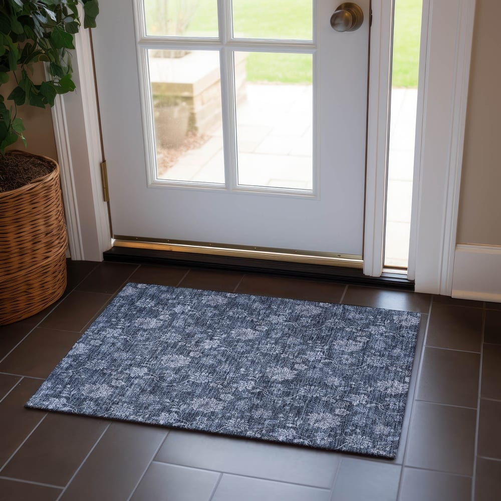 Machine Washable Indoor/ Outdoor Chantille Floral Farmhouse Rug