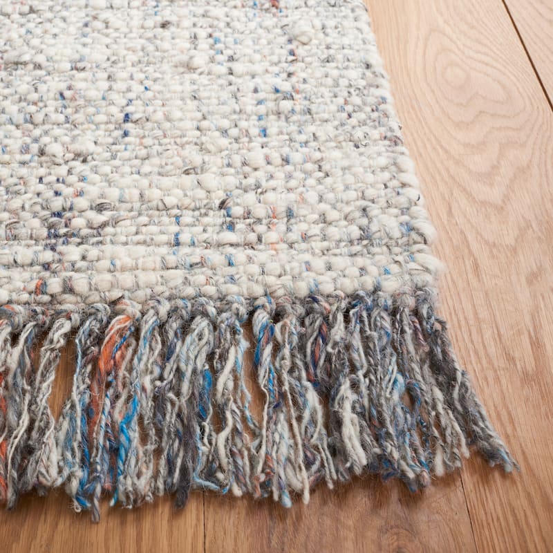 SAFAVIEH Handmade Vermont Larissa Wool Rug