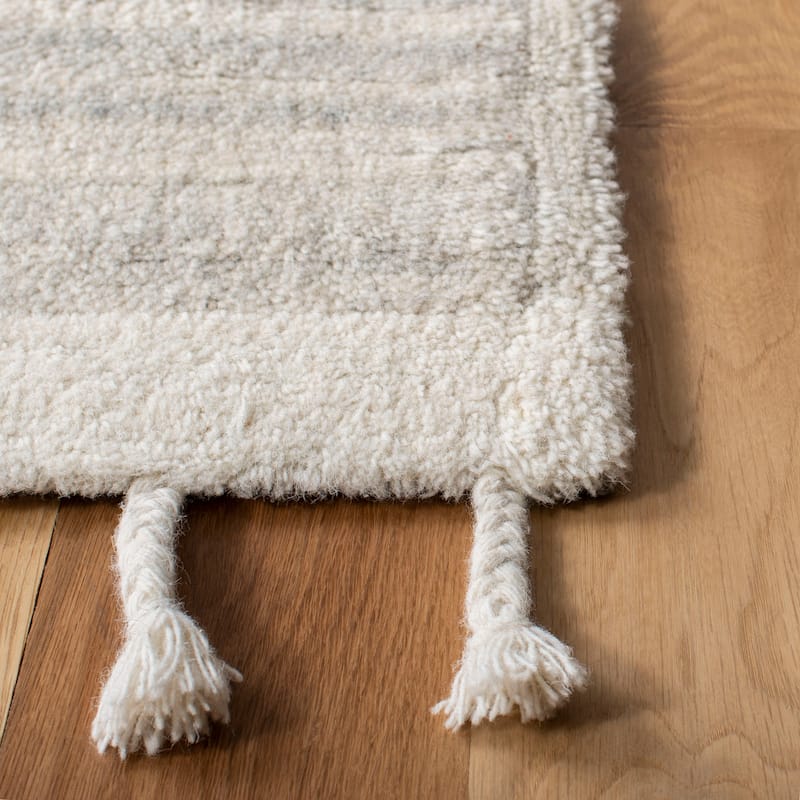 SAFAVIEH Handmade Casablanca Nest Boho Wool Rug - 5' - 7' Square - Beige/Ivory