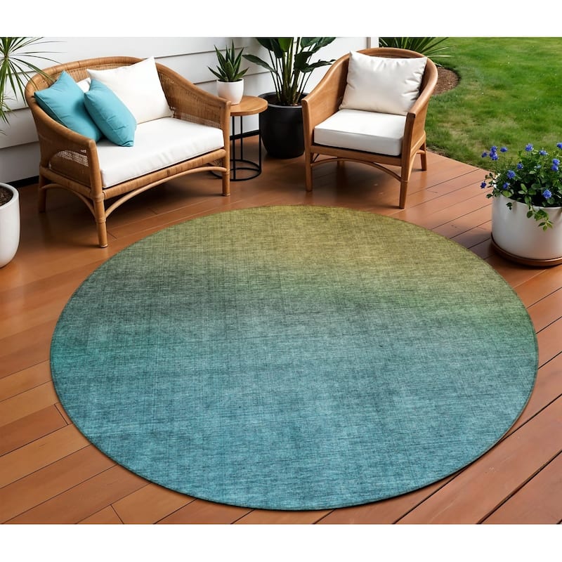 HomeRoots Ombre Transitional Rectangle Outdoor Rug - 8' Round