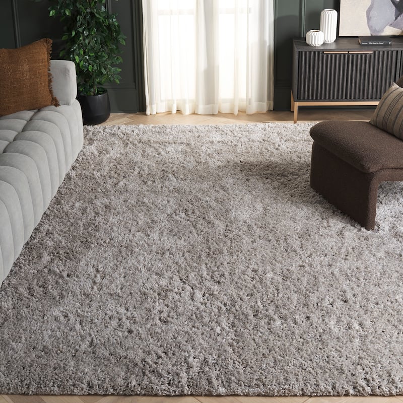 SAFAVIEH Handmade Florence Shag Isamar Solid Polyester Rug