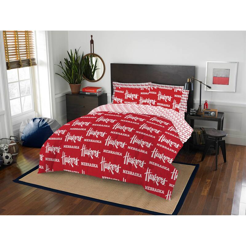 NCAA Rotary 7-piece Queen Bed in a Bag Set