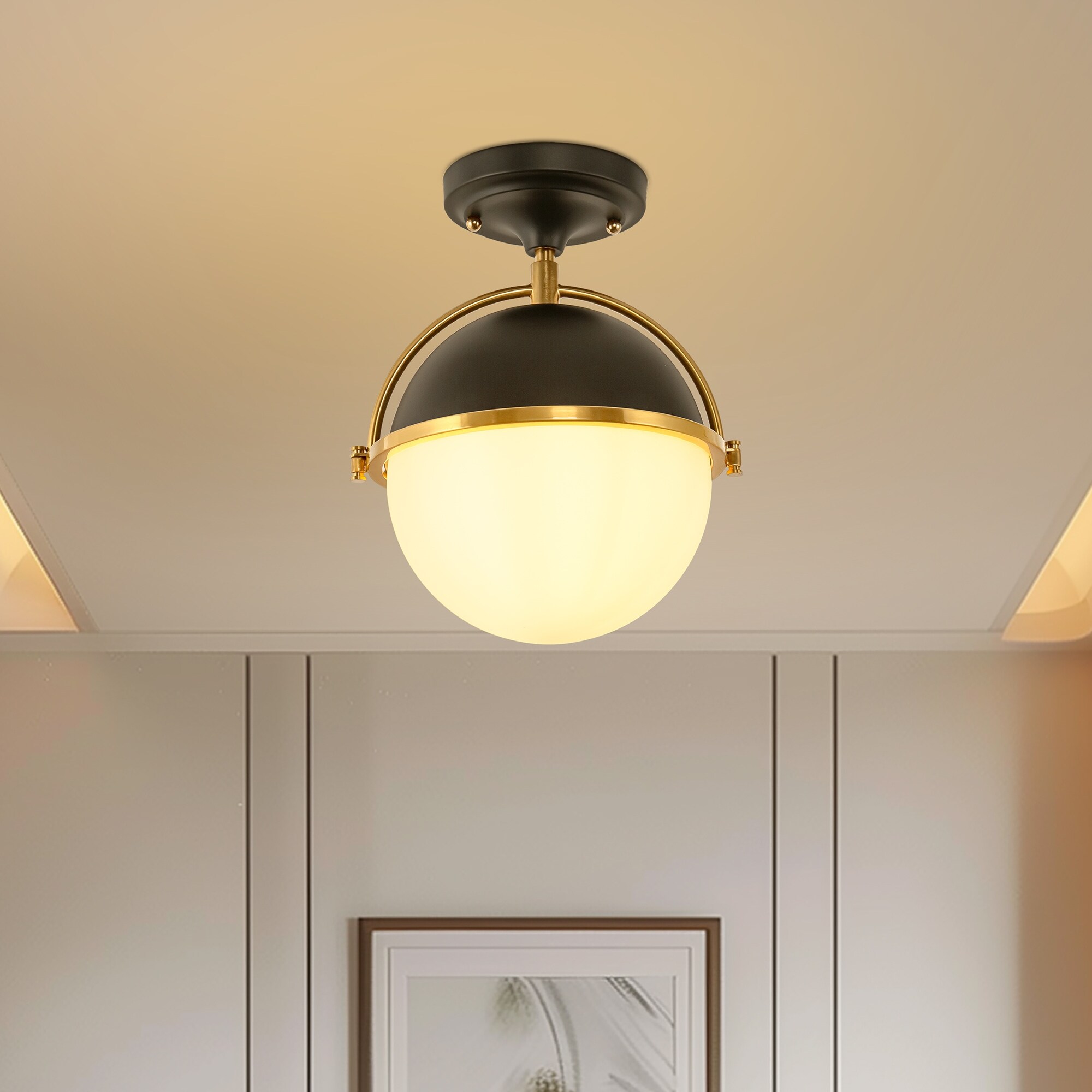 Single ceiling light fixture top