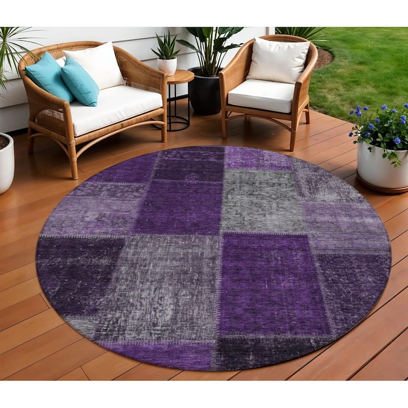 HomeRoots Patchwork Transitional Rectangle Outdoor Rug - 8' Round