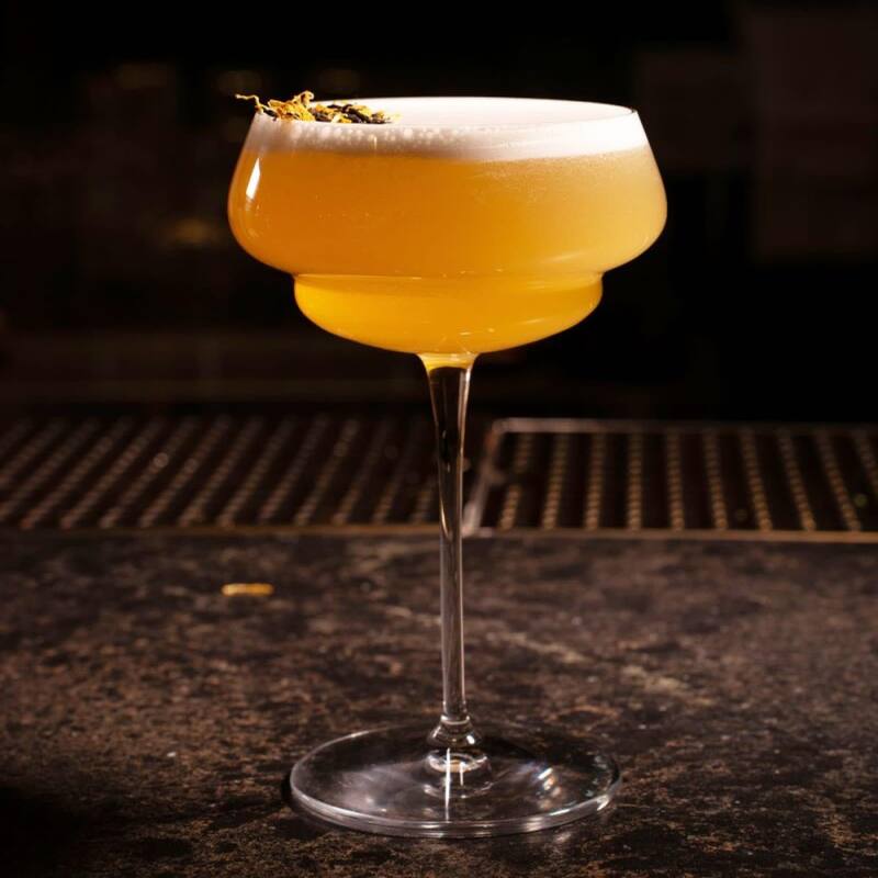 Luigi Bormioli Set of 4 Backdoor 20s Great Gatsby Cocktail Glasses - 10 oz