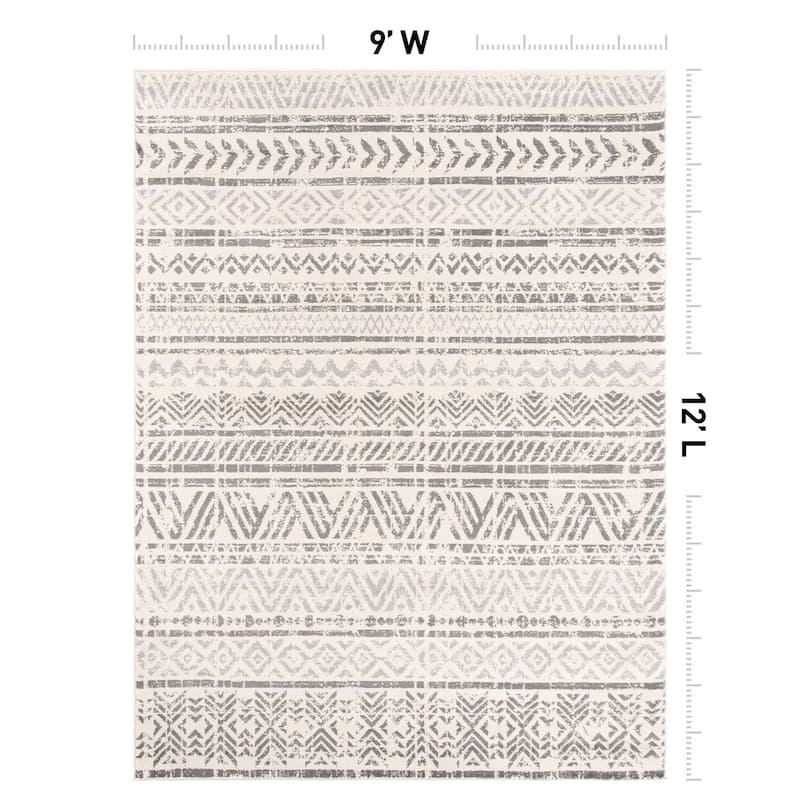 The Curated Nomad Midtown Geometric Distressed Bohemian Rug