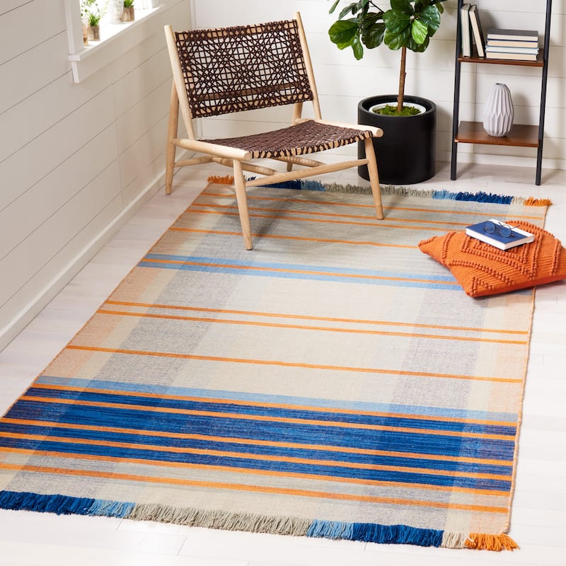 SAFAVIEH Striped Kilim Noelly Wool Fringe Rug - 5' x 8' - Beige/Blue