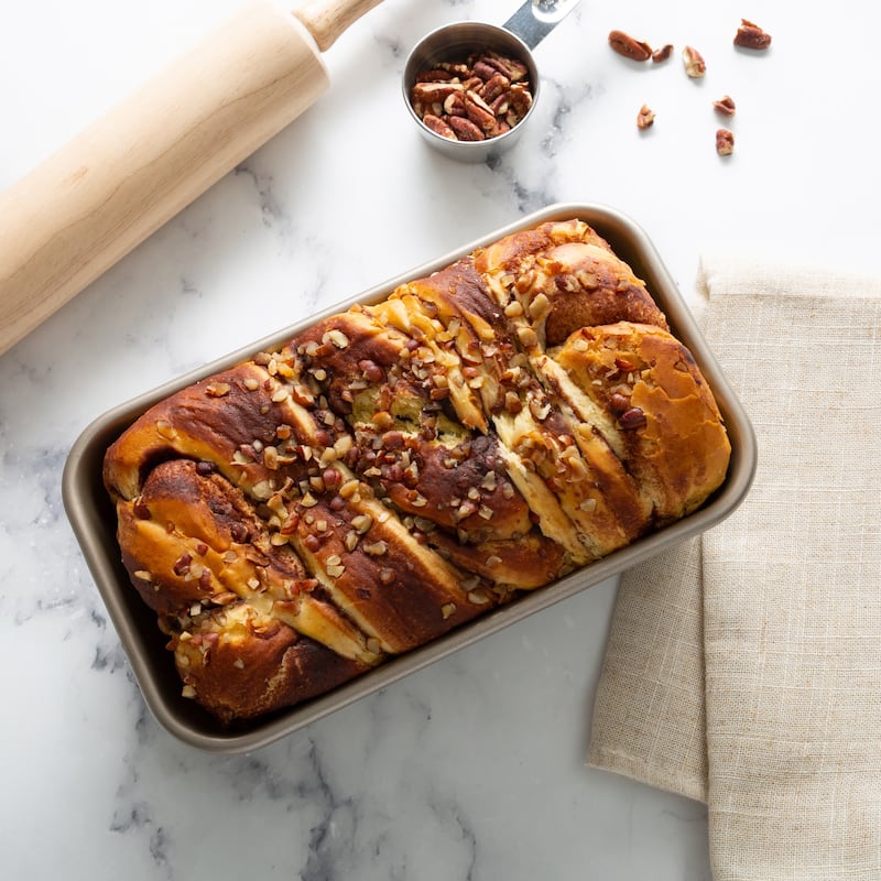 Kitchen Details Pro Series Loaf Pan with Diamond Base