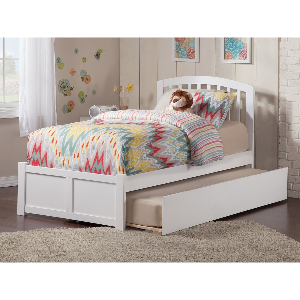 Richmond Bed with Footboard and Twin XL Trundle