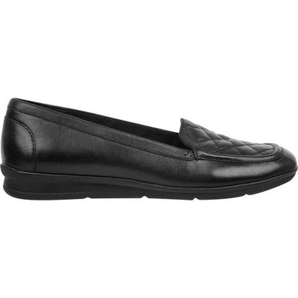 Shop Easy Spirit Women S Wynter Quilted Loafer Black Leather