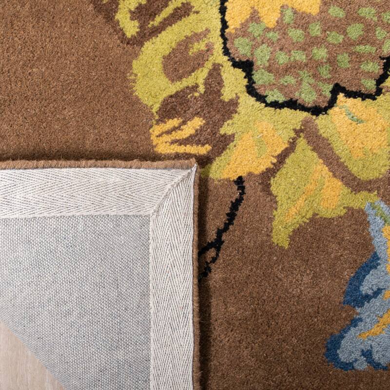 SAFAVIEH Handmade Soho Dwan Floral N.Z. Wool Rug