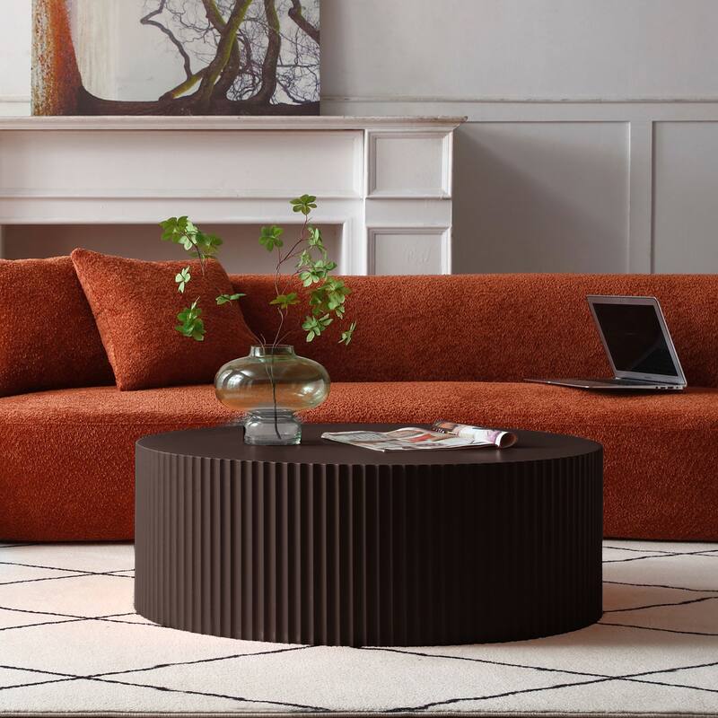 Modern Round Coffee Table Stylish Coffee Table with Hand-Embossed and Painting Finish, for Living Room, Brown