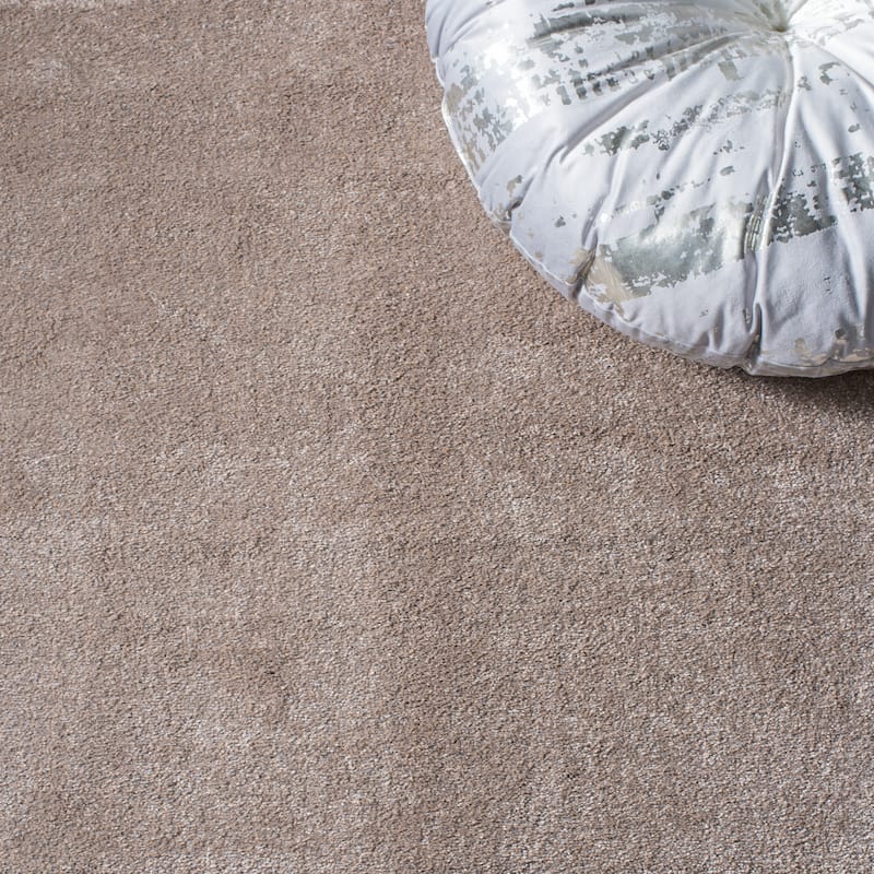 SAFAVIEH, Nonskid Gunde Solid Rug