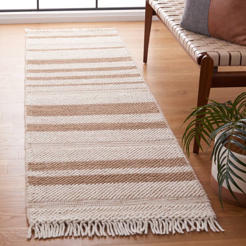 SAFAVIEH Handmade Natura Manaila Wool Rug - 2'3" x 8' Runner - Ivory/Light Brown