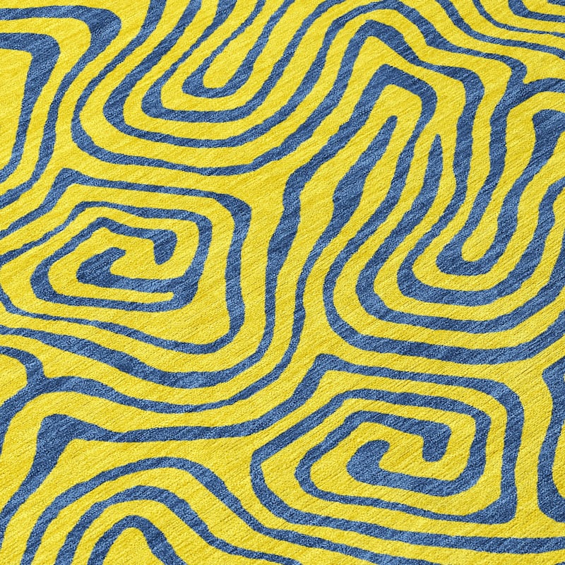 Machine Washable Indoor/ Outdoor Modern Trance Chantille Rug