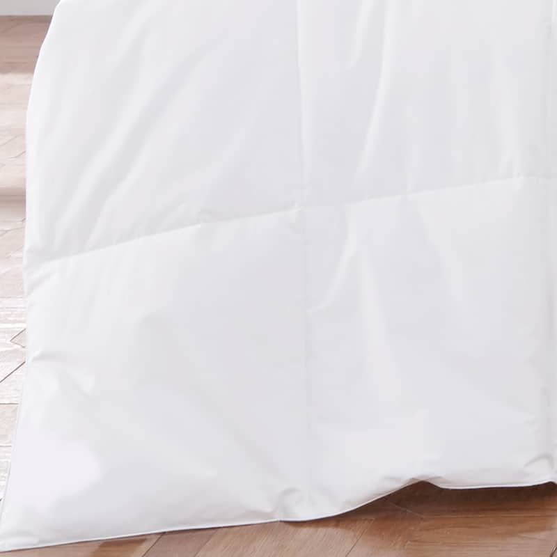 Royalty Mediumweight Down Comforter