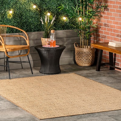 Nuloom Chandler Geometric Indoor/Outdoor Area Rug