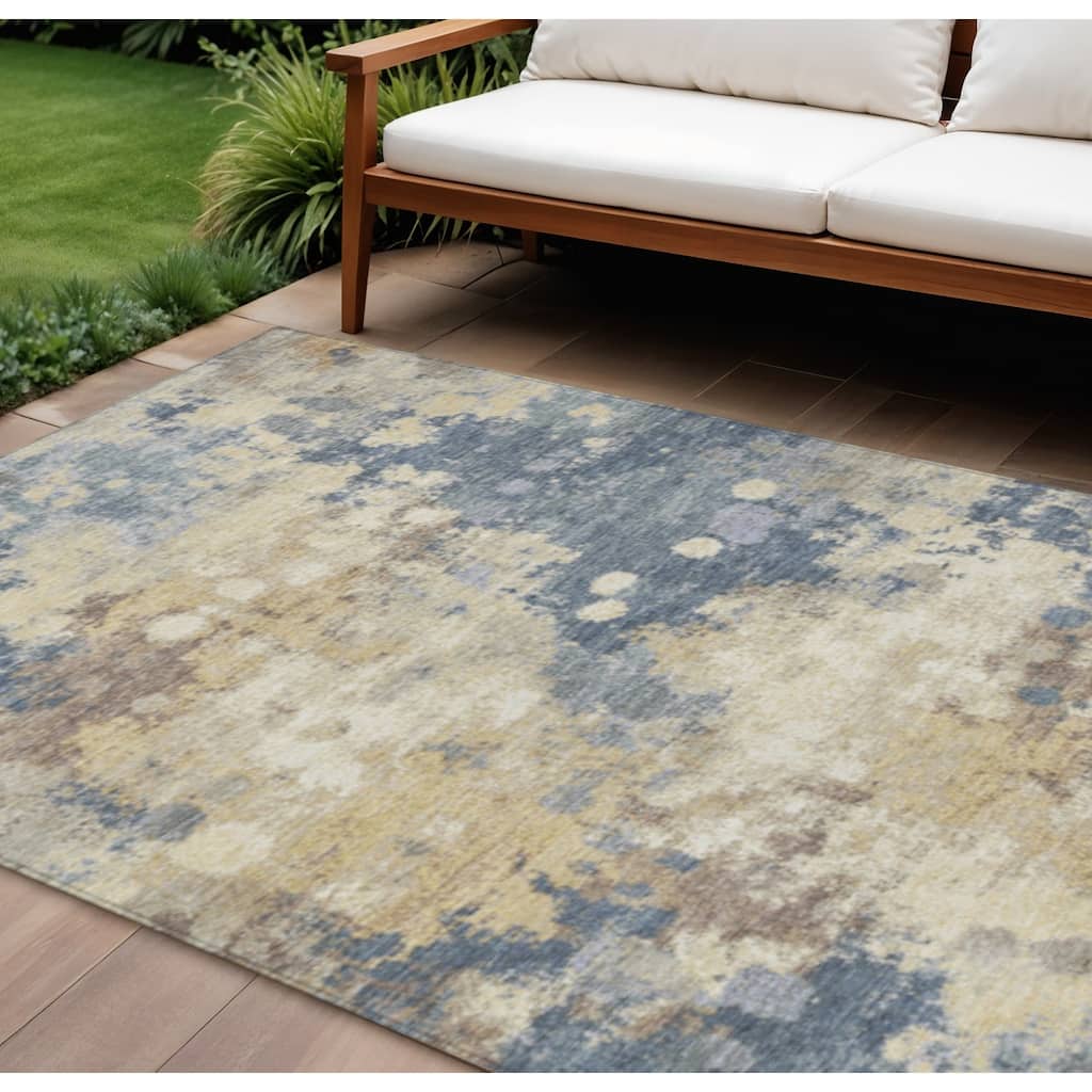 HomeRoots Abstract Transitional Rectangle Outdoor Rug