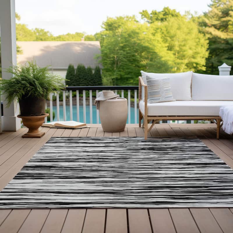 Machine Washable Indoor/ Outdoor Casual Ombre Chantille Rug