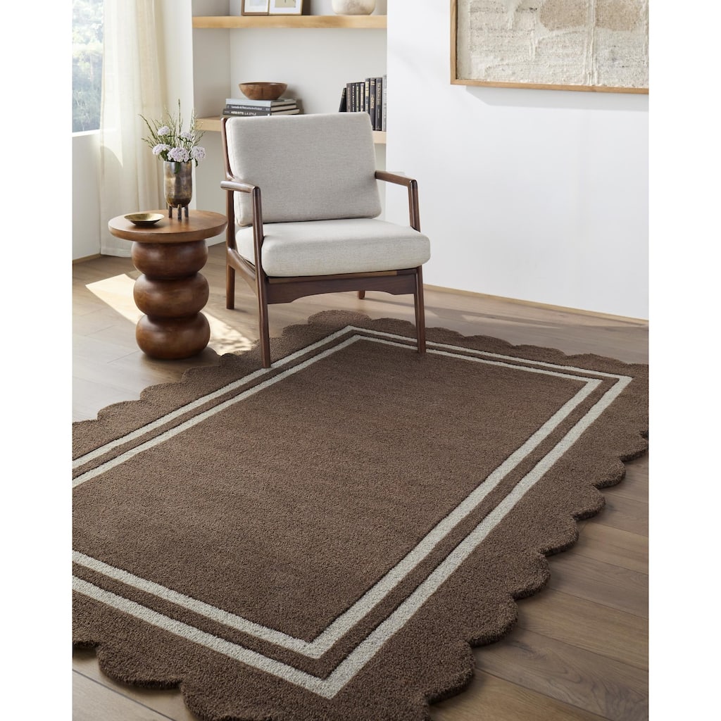 Livabliss Scalloped Modern & Contemporary Area Rug