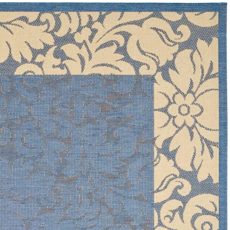SAFAVIEH, Courtyard Foelke Indoor/ Outdoor Patio Backyard Rug
