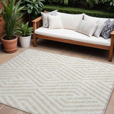 Gaso Stylish Geometric Weather Resistant Timeless Fusion Outdoor Rug