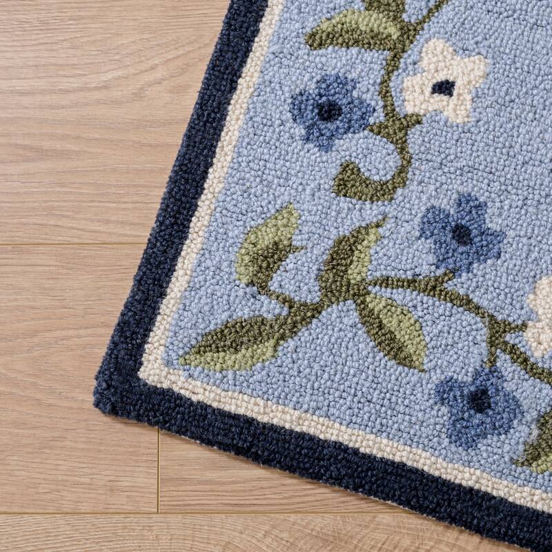Martha Stewart by SAFAVIEH Handmade Saida Wool Rug
