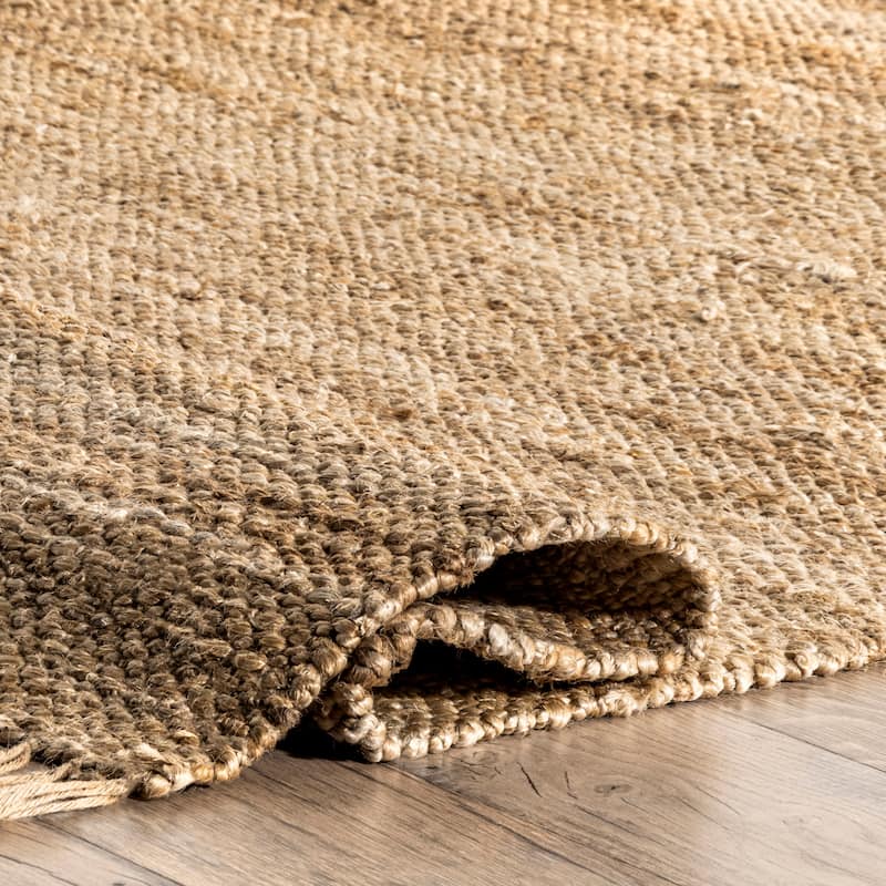 Nuloom Handmade Benavides Tassel Area Rug