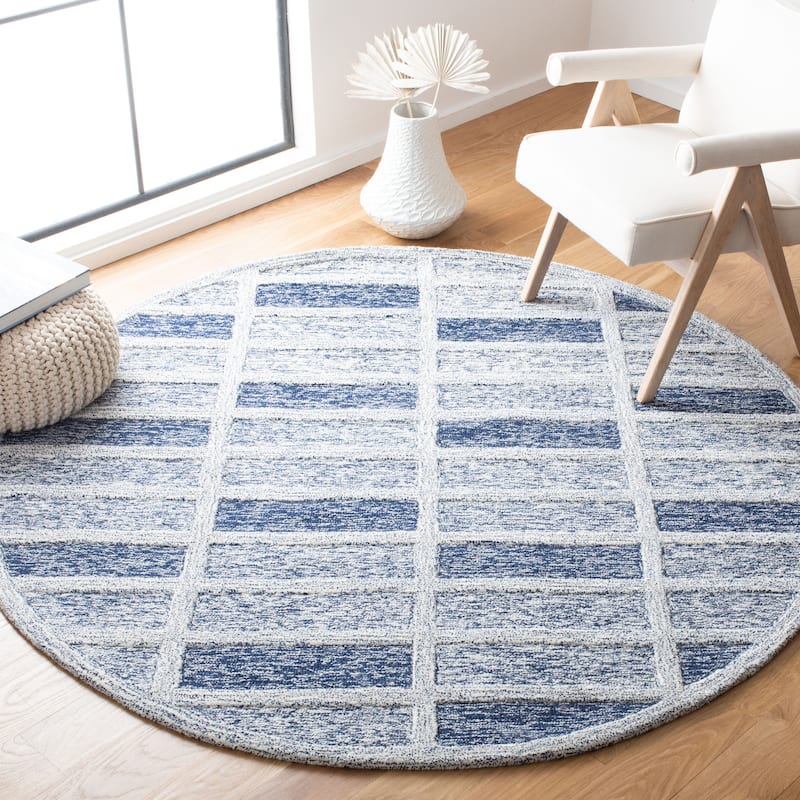 SAFAVIEH Handmade Cambridge Grischa Wool Rug - 6' Round - Navy