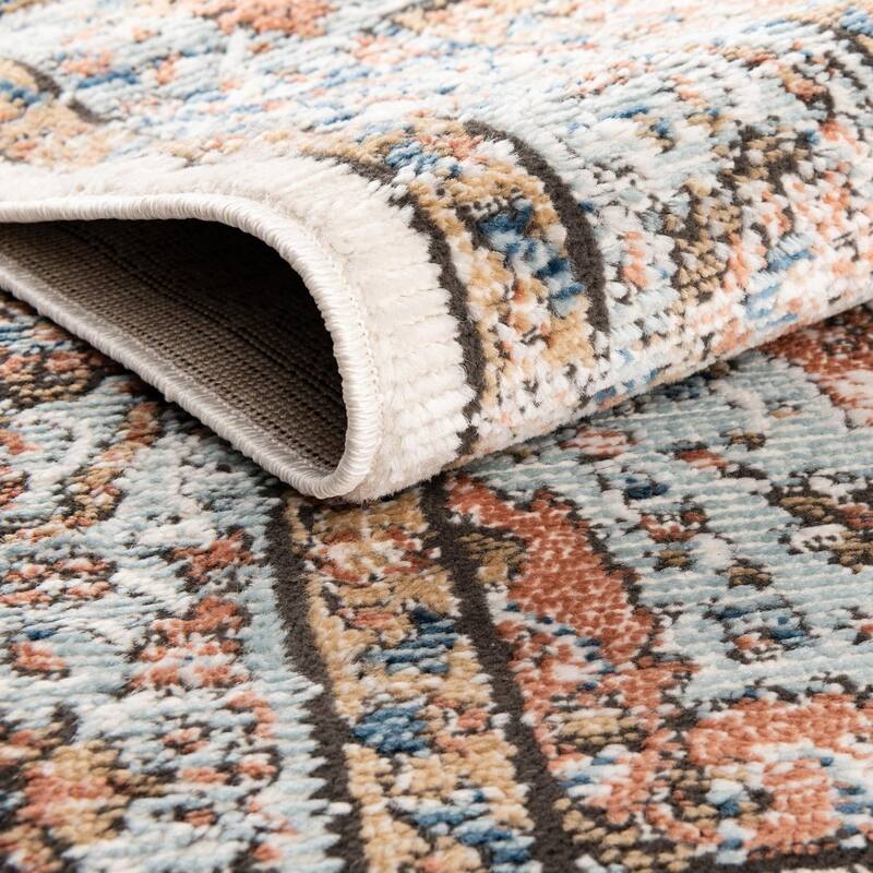 Traditional Jeopok Collection Area Rug