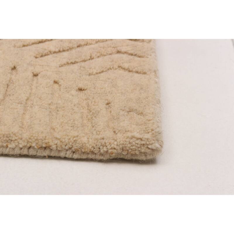 Kashkuli Gabbeh Ivory Rug 6'8" x 9'6" - 6'8 x 9'6