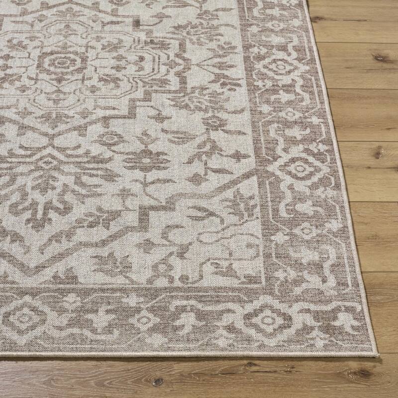 Livabliss Judie Traditional Area Rug