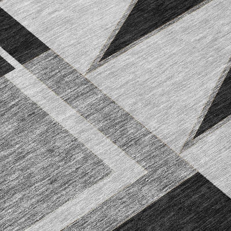 Machine Washable Indoor/ Outdoor Modern Crowley Chantille Rug