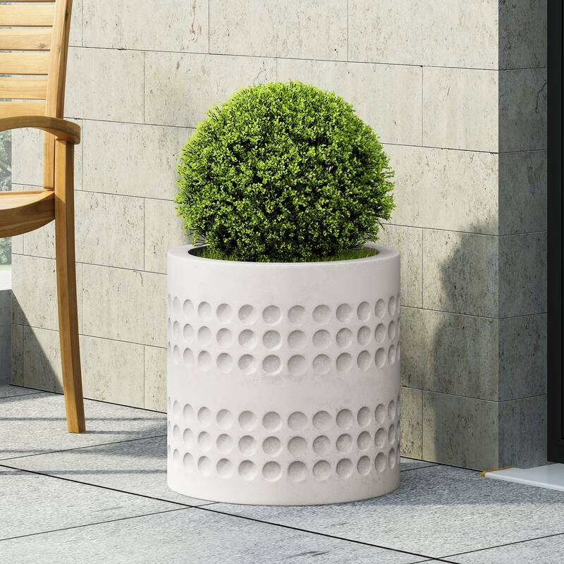 Flower pot，PLANTER，This garden urn planter allows for variation in height in your garden area