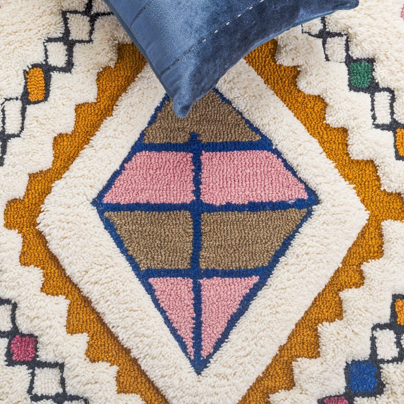 SAFAVIEH Handmade Casablanca Etleva Shag Boho Wool 1-inch Rug