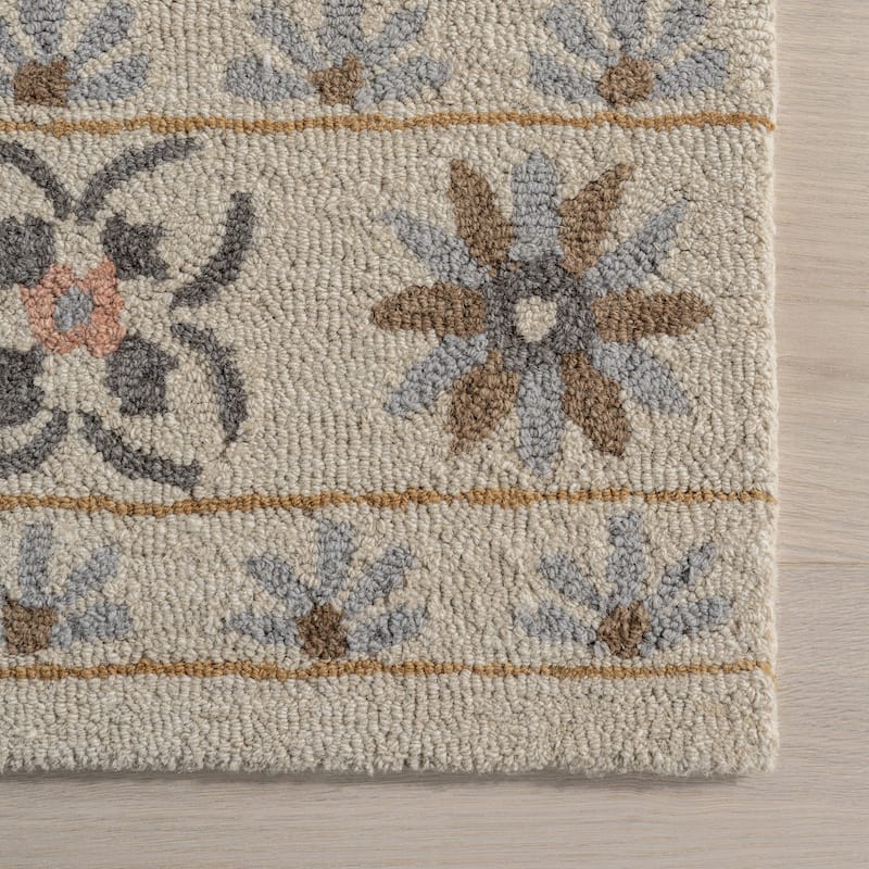 Folklore Wool Area Rug