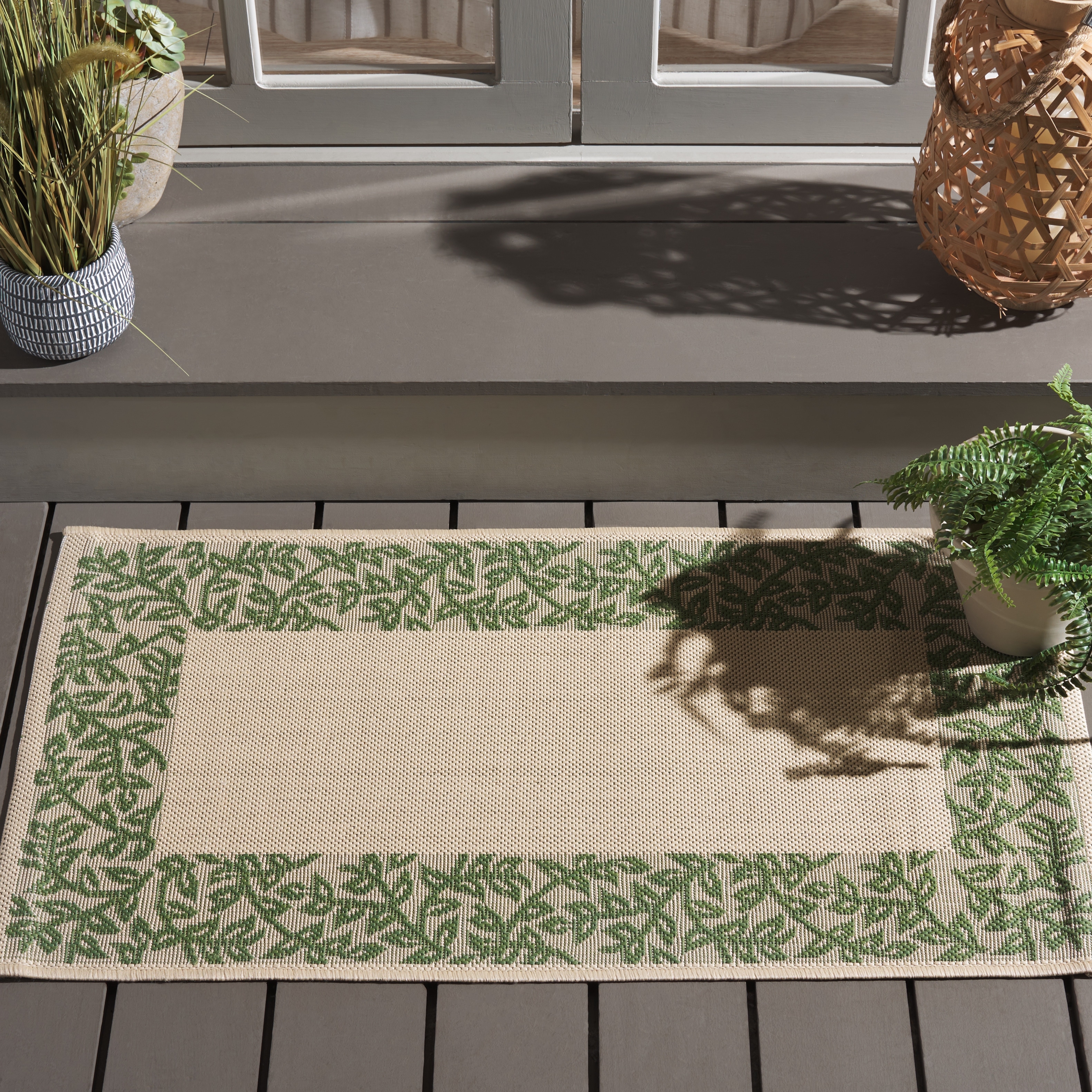 SAFAVIEH Courtyard Verlene Indoor/ Outdoor Waterproof Patio Backyard Rug