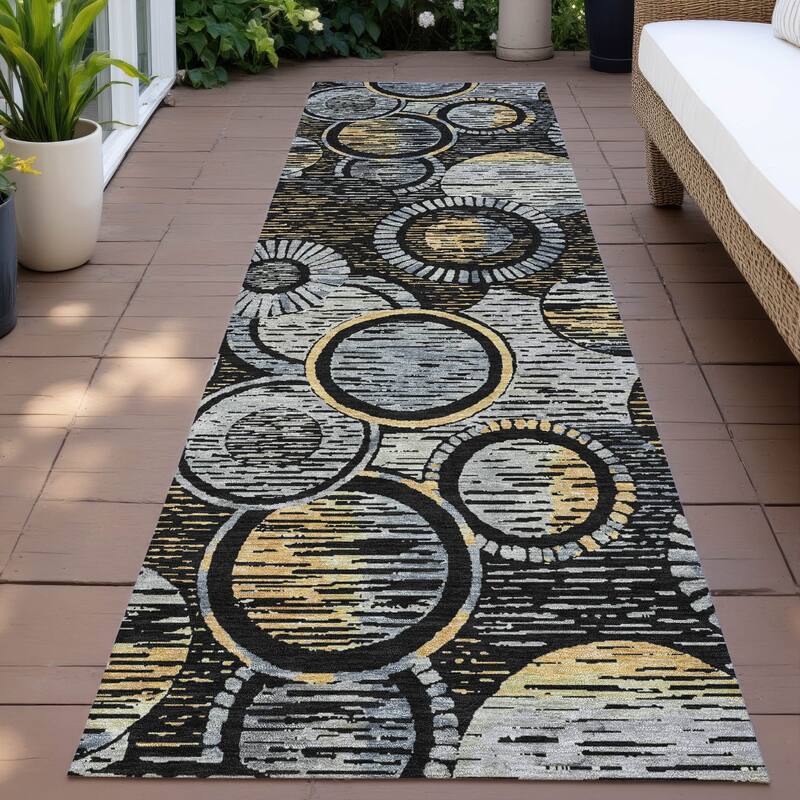 Machine Washable Indoor/Outdoor Contemporary Wheels Chantille Rug - Black - 2'3" x 7'6"