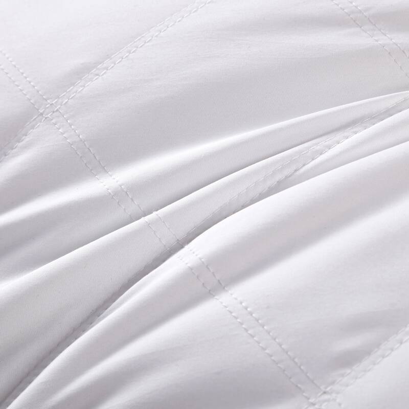 2 Pack Premium Medium-Firm Goose Feather Bed Pillow with Classic Piping - White