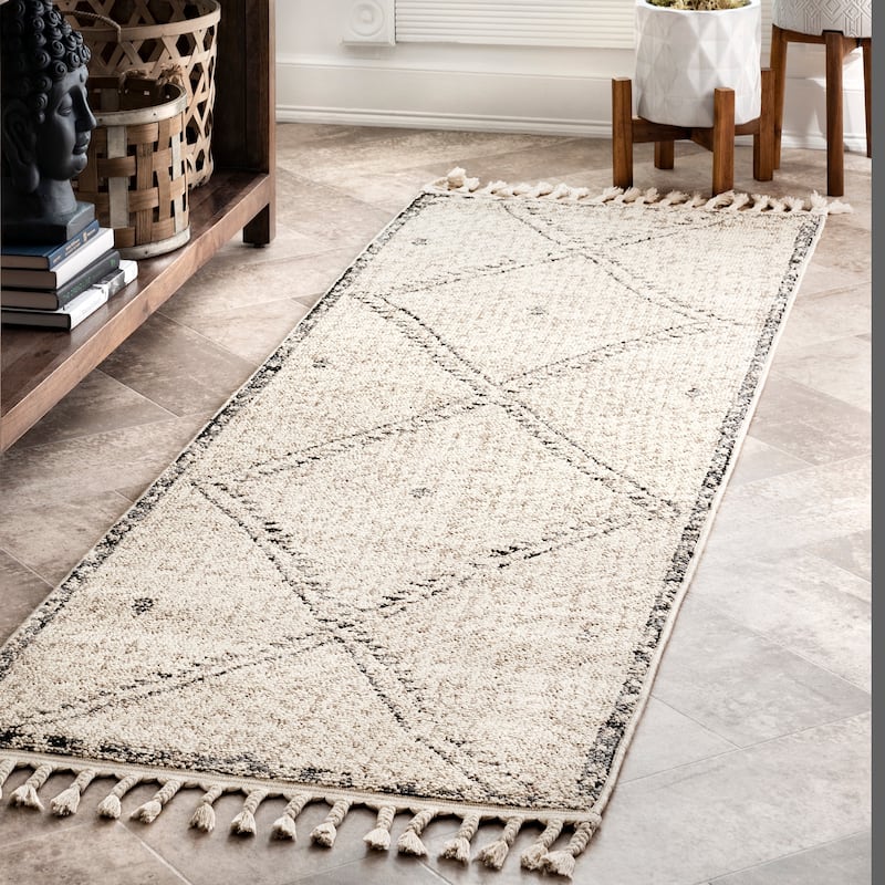 Nuloom Camilla Moroccan Tassel Area Rug