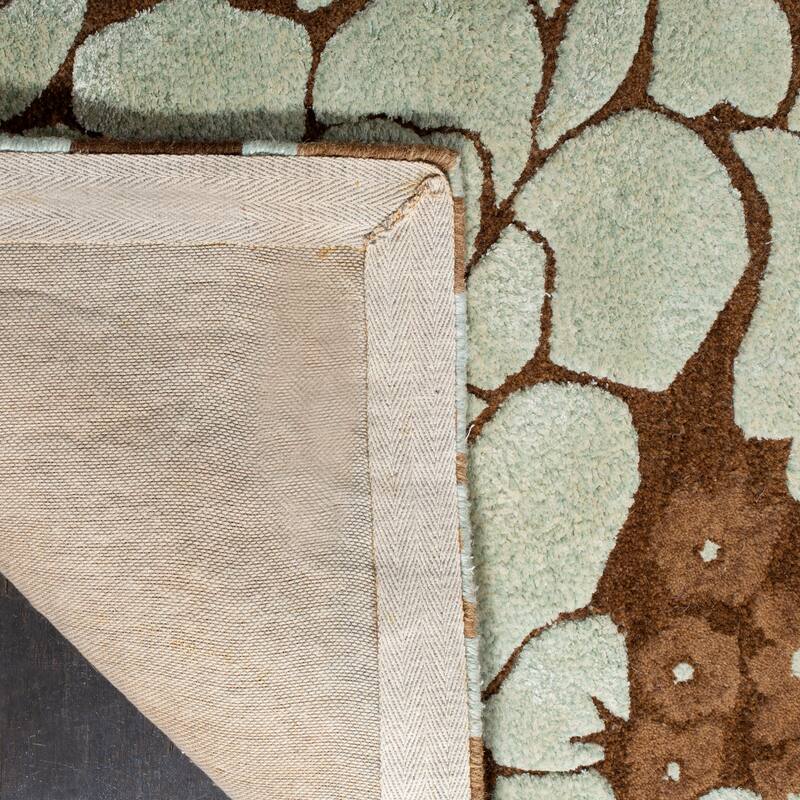 SAFAVIEH Handmade Soho Kriene Garden N.Z. Wool Rug