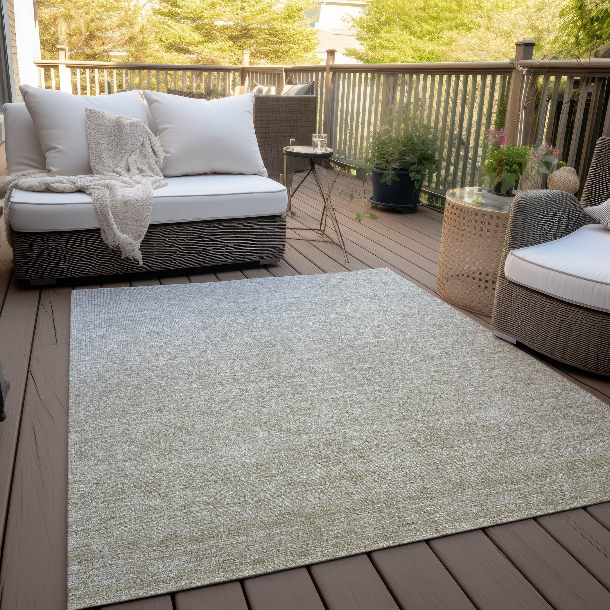 Machine Washable Indoor/ Outdoor Chantille Solid Ombre Rug