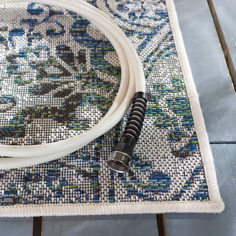 SAFAVIEH Havana Esen Medallion Indoor/ Outdoor Waterproof Rug
