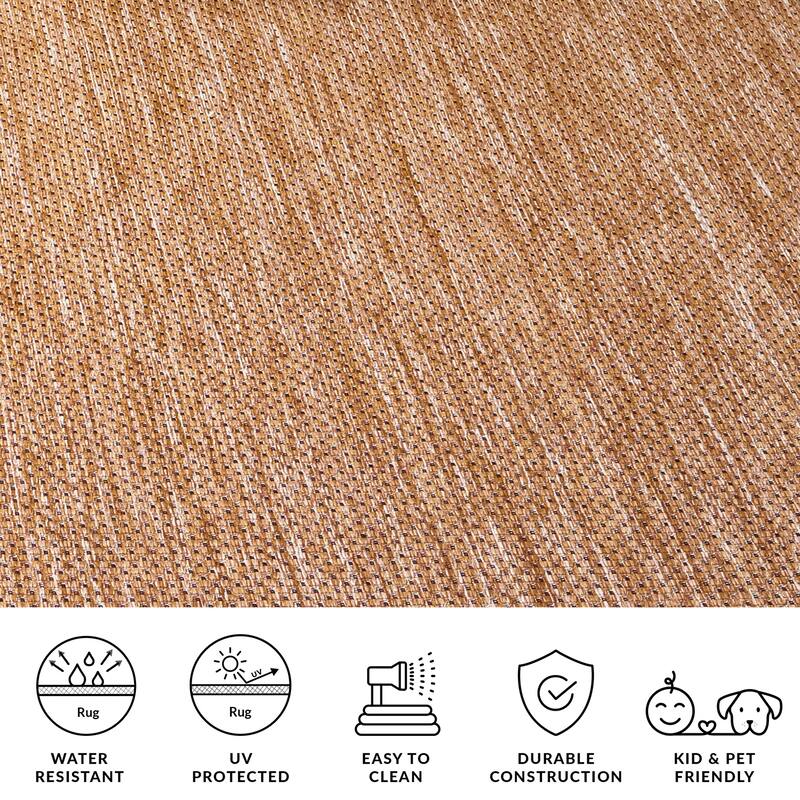 SAFAVIEH Courtyard Gwenneth Indoor/Outdoor Waterproof Patio Backyard Rug