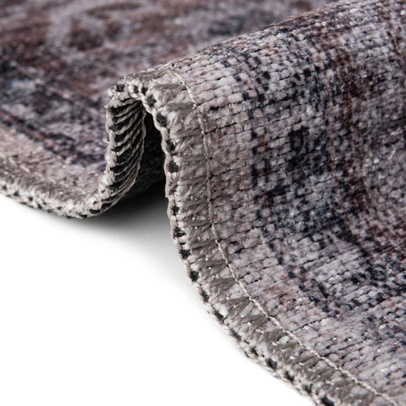 Traditional Shara Collection Area Rug